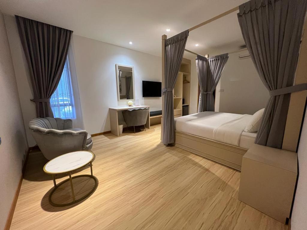 มิยาบิ โฮเต็ล เปอร์มัส Hotel ยะโฮร์บาห์รู ภายนอก รูปภาพ