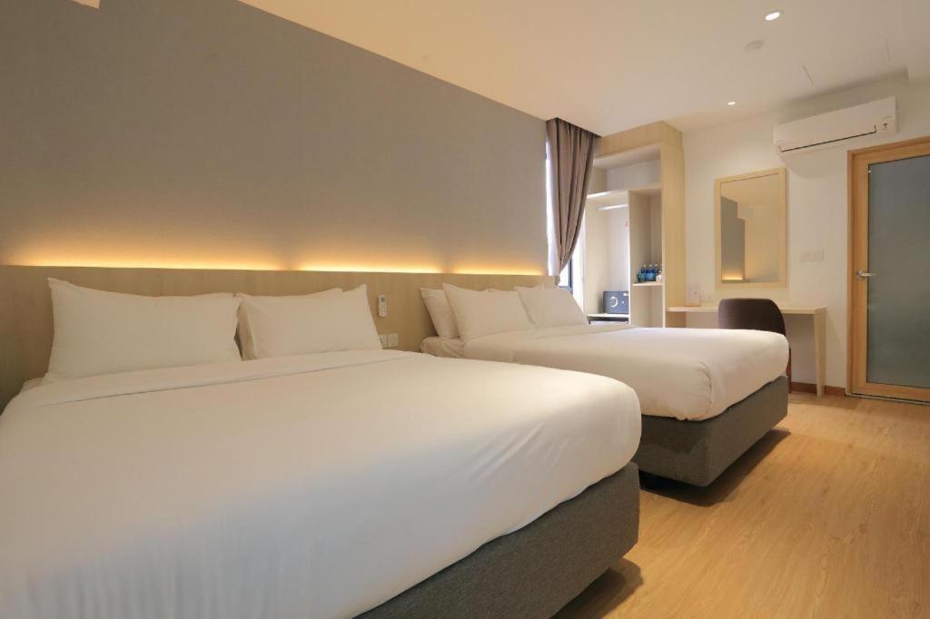 มิยาบิ โฮเต็ล เปอร์มัส Hotel ยะโฮร์บาห์รู ภายนอก รูปภาพ