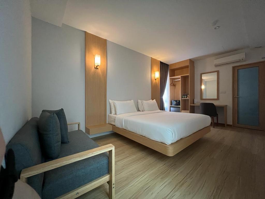 มิยาบิ โฮเต็ล เปอร์มัส Hotel ยะโฮร์บาห์รู ภายนอก รูปภาพ